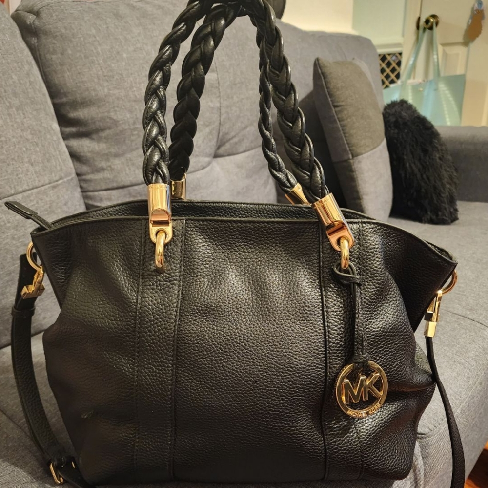 ‼️price drop‼️ Michael Kors purse